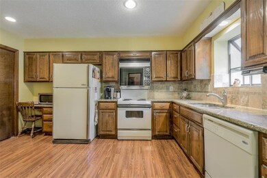 14615 W 89th St, Lenexa, KS 66215 - photo 6
