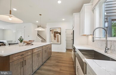 1104 Crested Wood Dr, Laurel, MD 20724 - photo 7