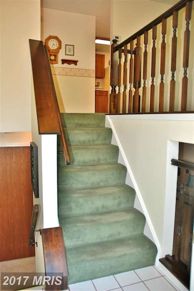 212 Compass Rd, Essex, MD 21221 - photo 4