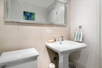 1920 N Howe St unit A, Chicago, IL 60614 - photo 6