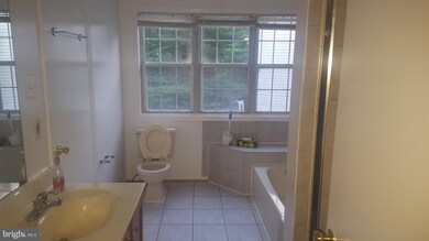 18713 White Sands Dr, Germantown, MD 20874 - photo 5