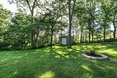 3381 Peach Tree Ln, Dubuque, IA 52002 - photo 6