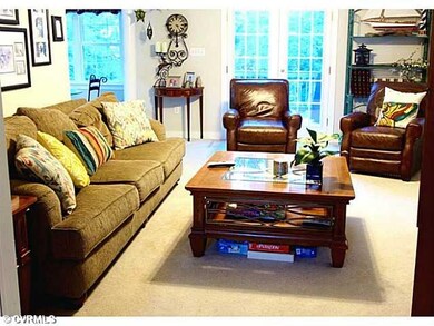 Den/Family/Great Room - Views of the Oversize Grea