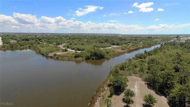 15 & 17 Blossom Ln, Meadows and Villas, FL 33946 - photo 3