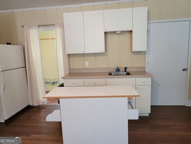 311 2nd Ave, Winder, GA 30680 - photo 5