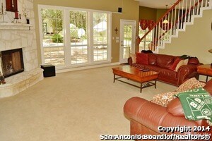 8617 Classic Oaks Ln, San Antonio, TX 78255 - photo 4