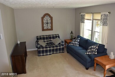 906 Chestnut Wood Ct, Chestnut Hill Cove, MD 21226 - photo 4