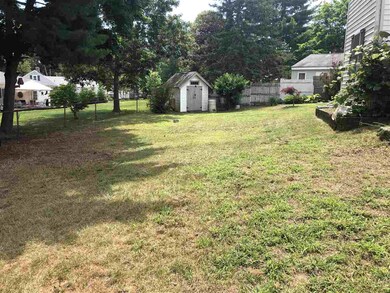 182 Holly Ln, Portsmouth, NH 03801 - photo 3