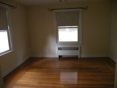 61 Brighton St, Springfield, MA 01118 - photo 7