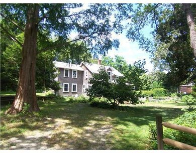 9 North Rd, Saunderstown, RI 02874 - photo 5