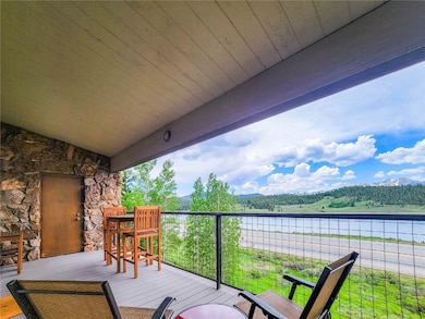 Large balcony with expansive views.
