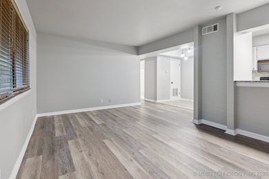 7403 S Yale Ave unit 122, Tulsa, OK 74136 - photo 5