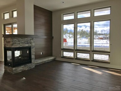 1484 NW Discovery Park Dr, Bend, OR 97703 - photo 5