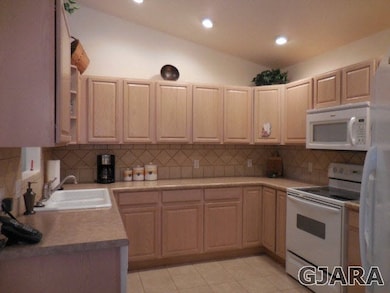 2493 Lake Park Ct unit B, Grand Junction, CO 81505 - photo 6
