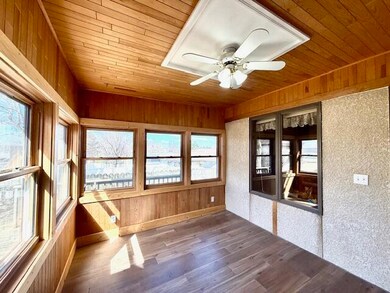 107 E Sunnyside Dr, Caledonia, MN 55921 - photo 5