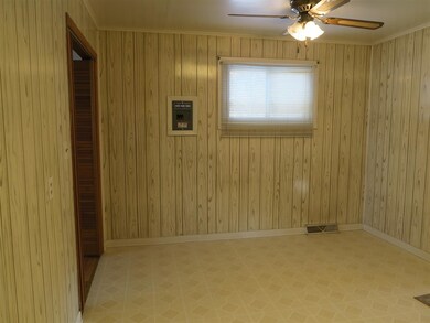 112 James Ave, Waynesboro, VA 22980 - photo 5