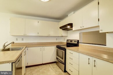 11900 Blue February Way, Columbia, MD 21044 - photo 6