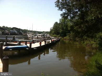 542 Summerset Ct, Dowell, MD 20629 - photo 7