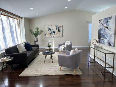 18043 Poplar Ln, Country Club Hills, IL 60478 - photo 3