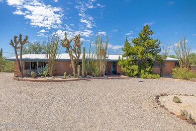 Front of house, Circular drive