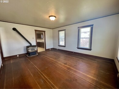 1215 SE Alexander Ave, Pendleton, OR 97801 - photo 4