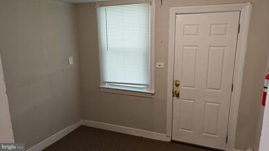 242 Minor St, Norristown, PA 19401 - photo 5