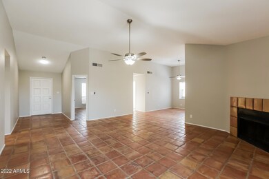 1521 W Citation Ln, Chandler, AZ 85224 - photo 5