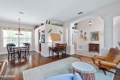 1214_Hampstead_Ln-11