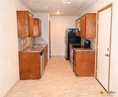 928 Randa St, Copperas Cove, TX 76522 - photo 5