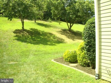 16942 Cass Brook Ln, Woodbridge, VA 22191 - photo 6