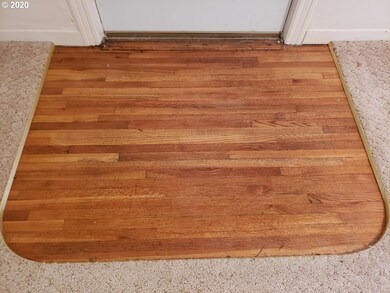 640 S Bridge St, Sheridan, OR 97378 - photo 4