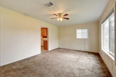 1034 NE Madrone St, Grants Pass, OR 97526 - photo 5