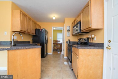 126 Leviticus Dr, Bunker Hill, WV 25413 - photo 5