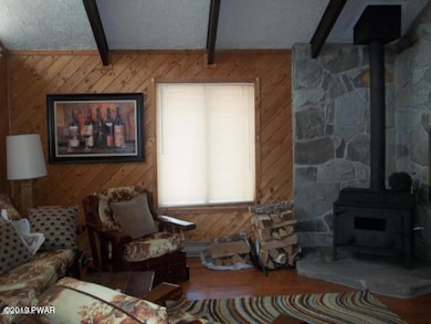 107 Fetlock Dr, Hawley, PA 18428 - photo 4