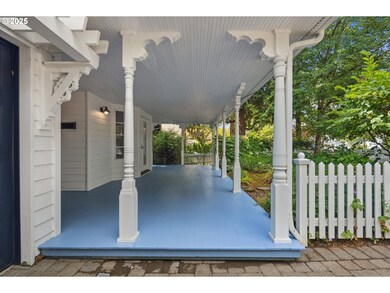 217 5th St, Lake Oswego, OR 97034 - photo 4