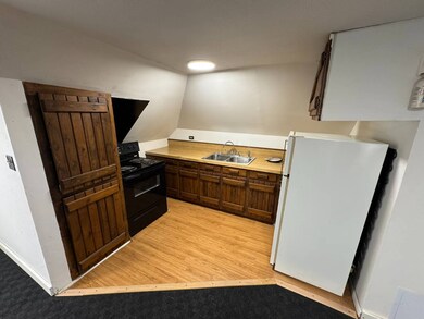 211 E 7th St unit 5, Concordia, KS 66901 - photo 4