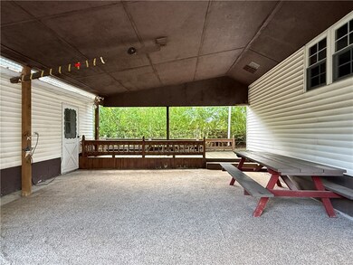 4026 Patterson Rd, Aliquippa, PA 15001 - photo 7