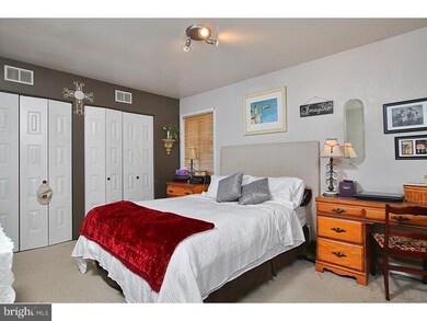 15 Honeysuckle Ln, Swedesboro, NJ 08085 - photo 7