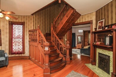 503 N Kickapoo St, Lincoln, IL 62656 - photo 4