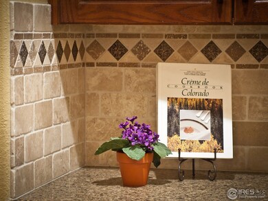 Stone Travertine kitchen backsplash
