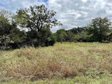 1119 Millcreek Tr, Whitney, TX 76692 - photo 2