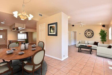 Breakfast and Family Rooms