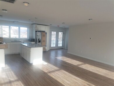 9 Clifford St unit C, Exeter, NH 03833 - photo 4