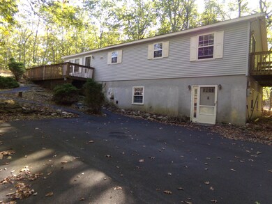213 Chipmunk Rd, Bushkill, PA 18324 - photo 2