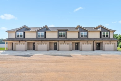 2907 Ashland City Rd unit 107, Clarksville, TN 37043 - photo 2