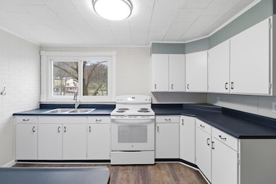 54 4th St, Madera, PA 16661 - photo 7