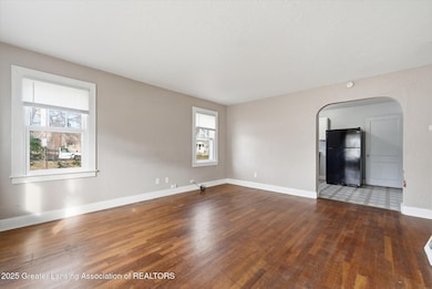 2001 S Martin Luther King Junior Blvd, Lansing, MI 48910 - photo 4