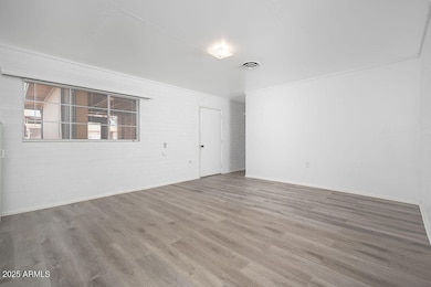 06_Living-Room_02