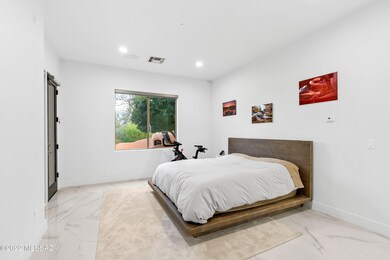 22-Primary Bedroom