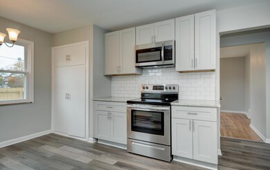 1375- Kitchen (3)